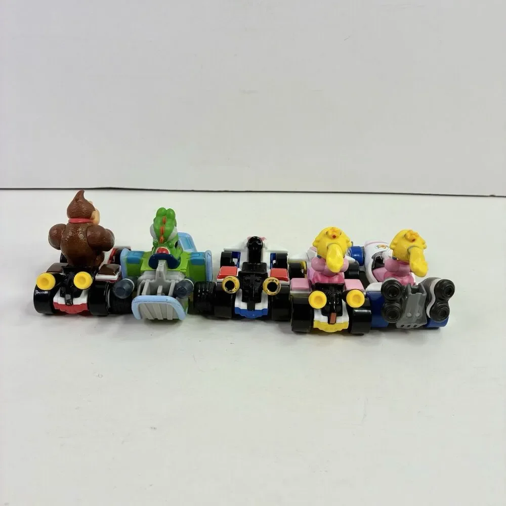 Lot of 5 Hot Wheels Nintendo Mattel Mario Kart Die Cast Cars Jakks Pull Back
